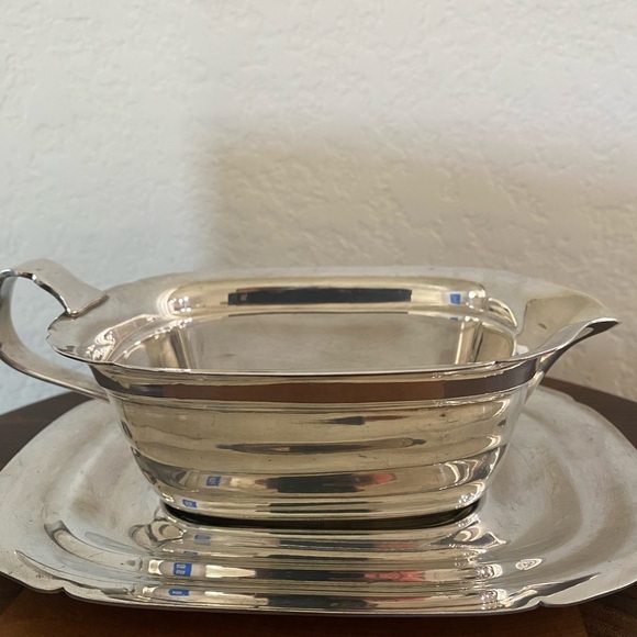 Vintage Reed & Barton 5000 1940’s Mayflower Scalloped Silver Plated Gravy Boat - Picture 4 of 14